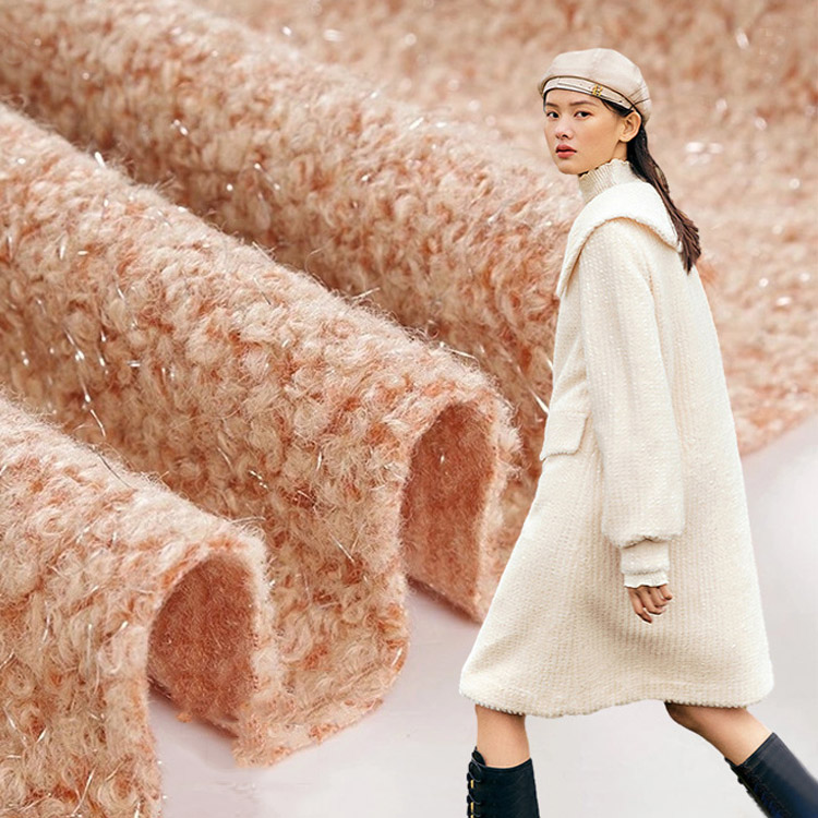 Apa sing nggawe Kain Woolen Light sing cocog kanggo lemari klambi?
