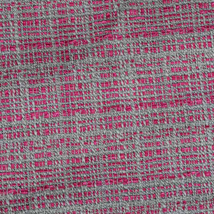 Kepiye Kain Haute Couture Ditetepake ing Busana Kontemporer?